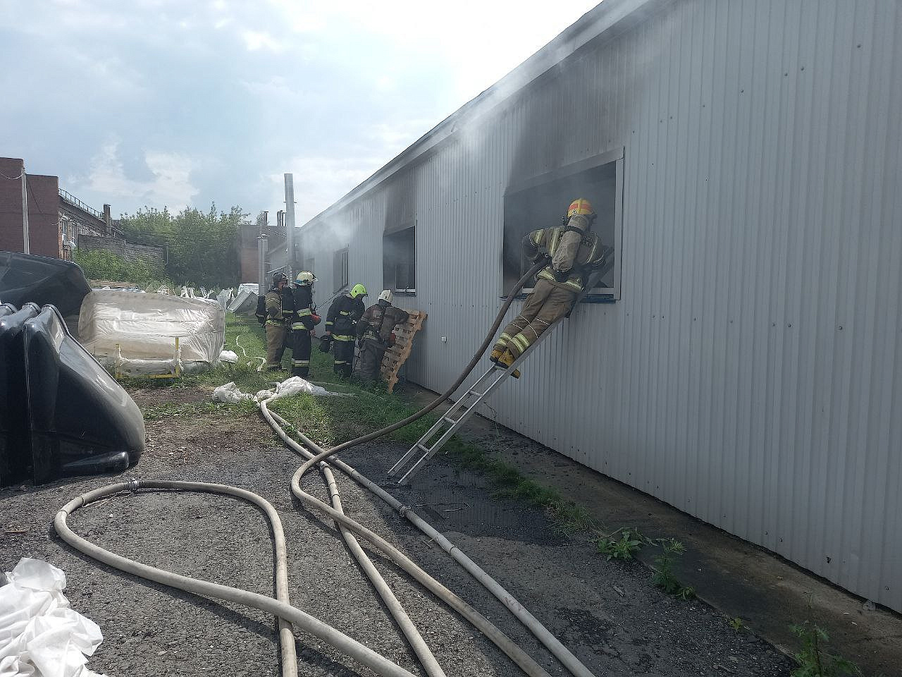 Прокуратура приступила к проверке причин возгорания в цехе завода «РУМО»